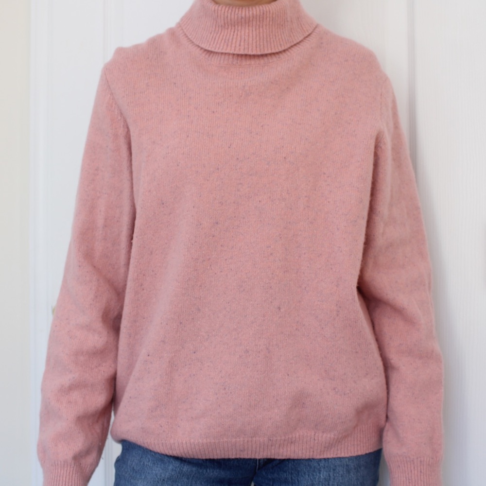 ✨Pink Cashmere Turtle Neck✨